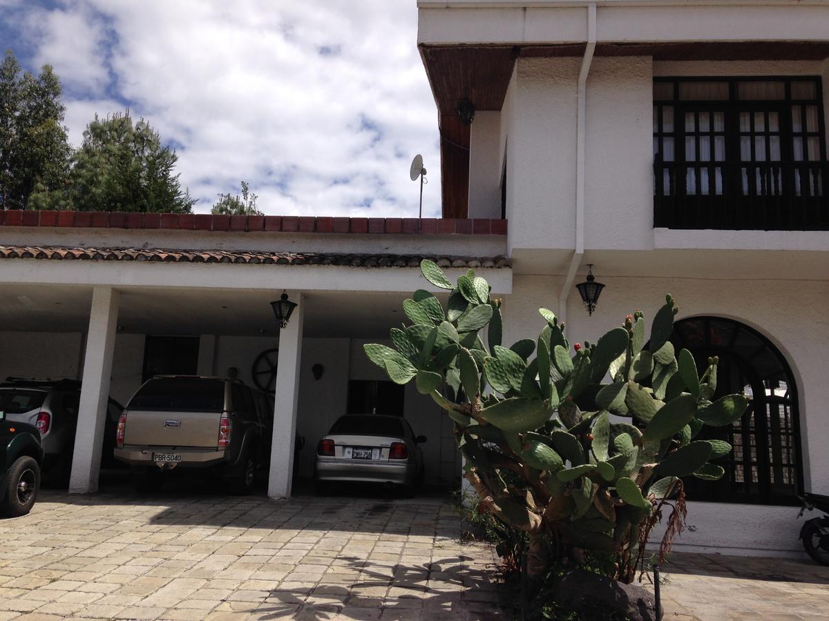 Mansion Samzara Hosteleria Sangolquí Exteriör bild